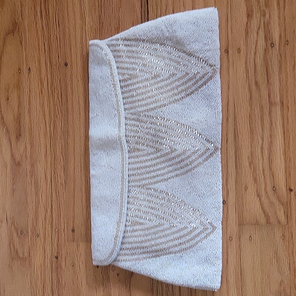 Vintage beaded cream white clutch with silk lining for event or halloween